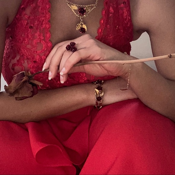 🌹 Cinema Etoile, Vintage Valentine’s Nightgown - Picture 6 of 16